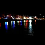 Seafront With Private Terrace And Free Parking Διαμέρισμα *