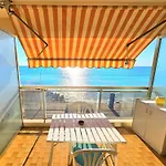 Διαμέρισμα Seafront With Private Terrace And Free Parking