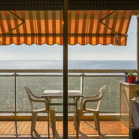 Appartement Seafront With Private Terrace And Free Parking