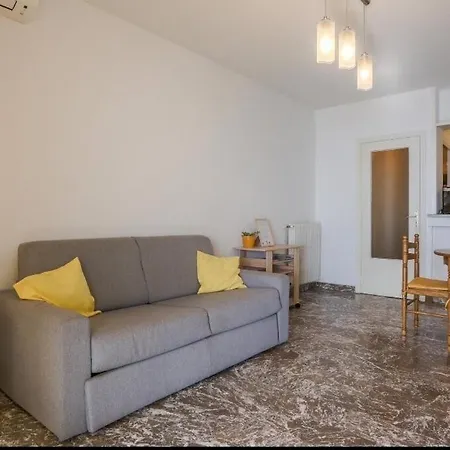 Seafront With Private Terrace And Free Parking Appartement Menton