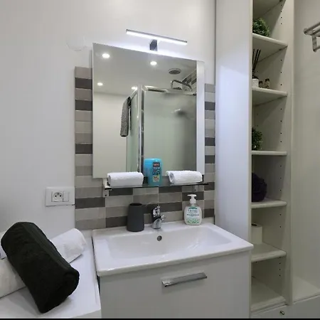 Appartement Seafront With Private Terrace And Free Parking *