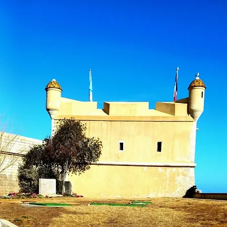 Seafront With Private Terrace And Free Parking * Menton