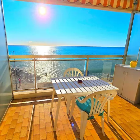 Seafront With Private Terrace And Free Parking Apartment