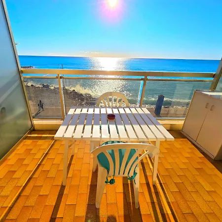 Seafront With Private Terrace And Free Parking Menton