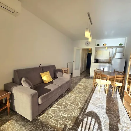 Seafront With Private Terrace And Free Parking Appartement *