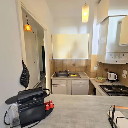 Seafront With Private Terrace And Free Parking