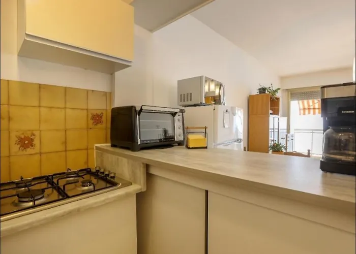 Seafront With Private Terrace And Free Parking Menton