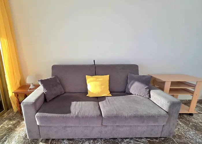 Seafront With Private Terrace And Free Parking Appartement Menton